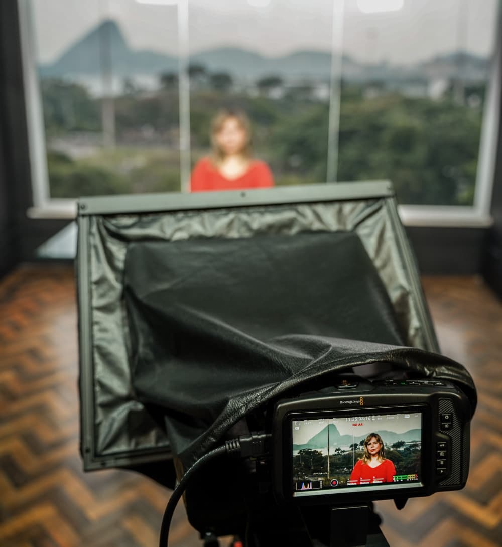 Camera Blackmagic com teleprompter